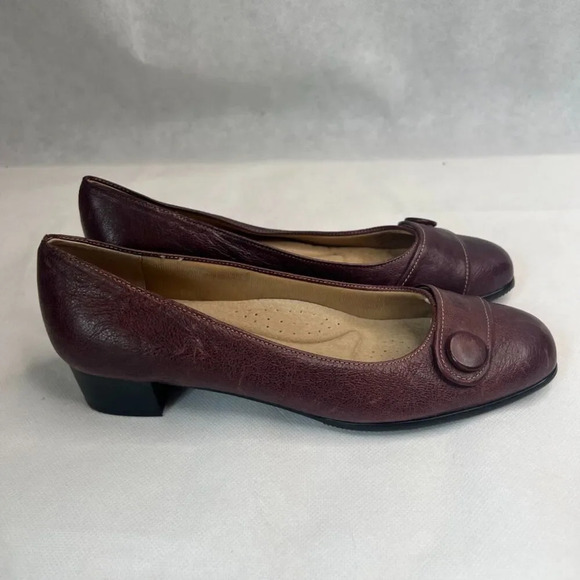Trotters Burgundy Buckle Strap Slip On Block Heel Loafer Size 8N (Narrow) - Picture 3 of 10